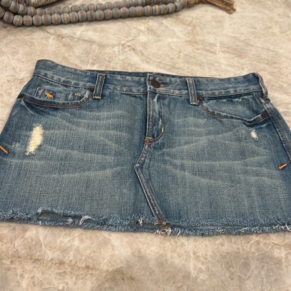Abercrombie & Fitch Mini Denim Jean Skirt Distressed Raw Hem Size 4